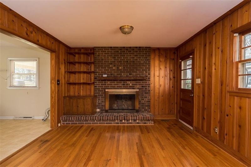 519 N Carr St N, Mebane, NC 27302