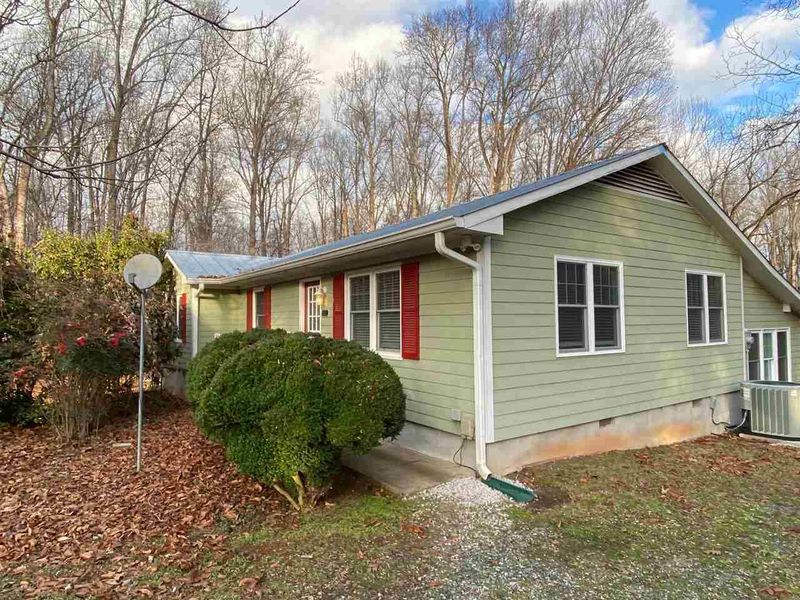 519 Cates St, Hillsborough, NC 27278