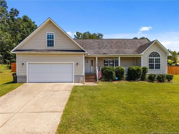 519 Colonial Hills Dr, Lillington, NC 27546