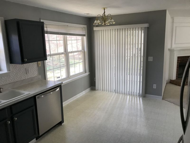 519 Crossview Ln, Durham, NC 27703