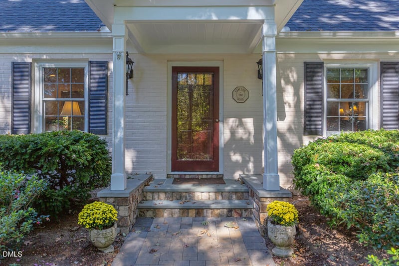 519 Dogwood Dr, Chapel Hill, NC 27516