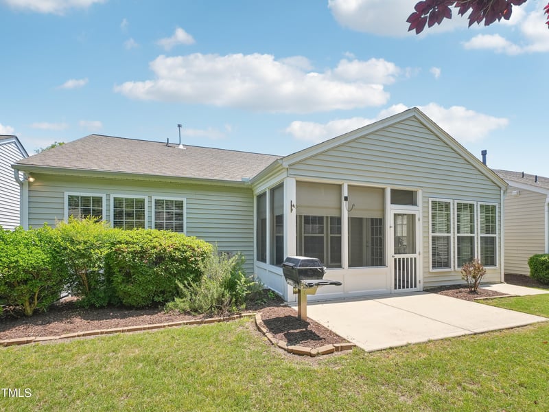 519 Garendon Dr, Cary, NC 27519
