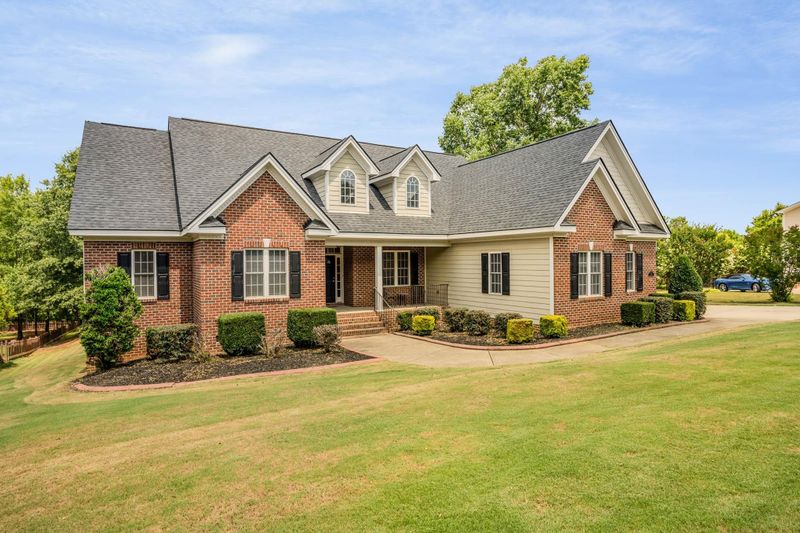 519 Kintyre Dr, Clayton, NC 27520