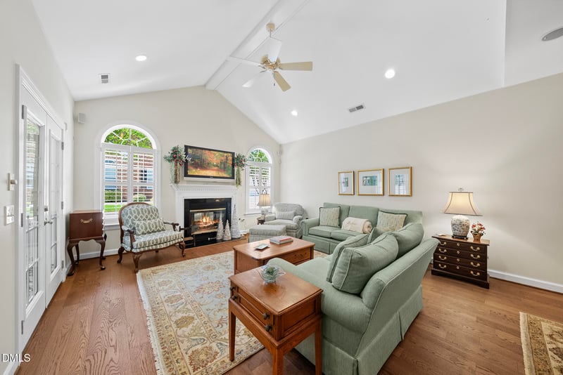 519 Mckirkland Ct, Cary, NC 27511