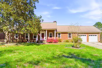 519 Riverside Dr, Burlington, NC 27217