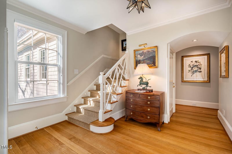 519 Senlac Rd, Chapel Hill, NC 27514