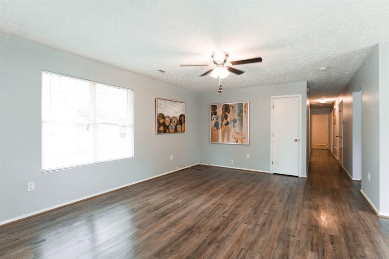 519 E Townsend St, Dunn, NC 28334