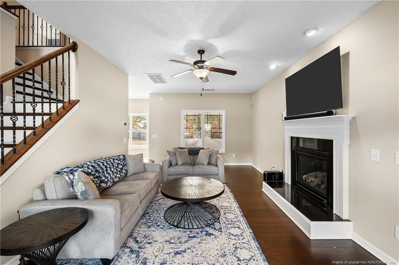 519 Wood Point Dr, Lillington, NC 27546