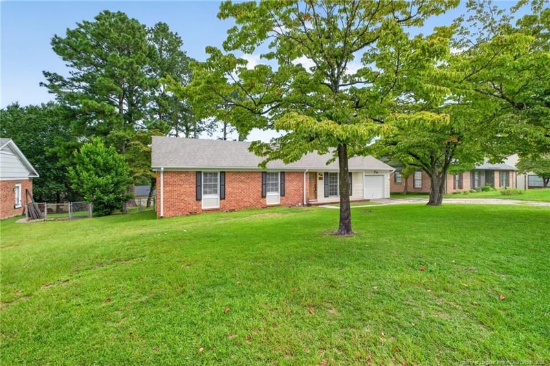 5194 Remington Rd, Fayetteville, NC 28311