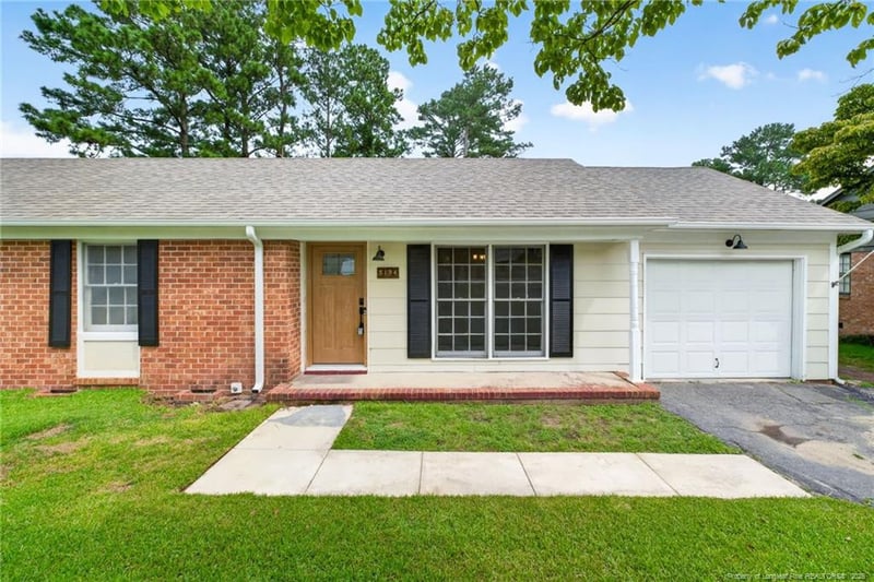 5194 Remington Rd, Fayetteville, NC 28311