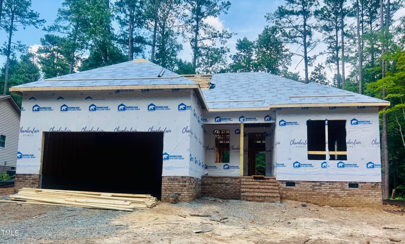 5196 Cardinal Cir, Sanford, NC 27332