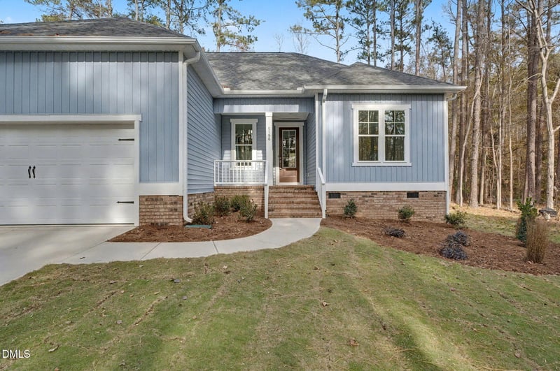 5196 Cardinal Cir, Sanford, NC 27332