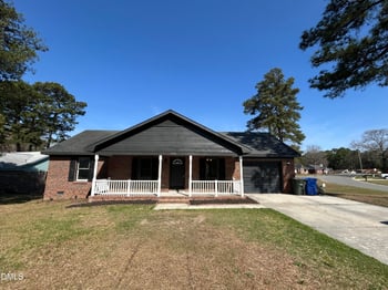 5199 Goldeneye Ct, Fayetteville, NC 28303