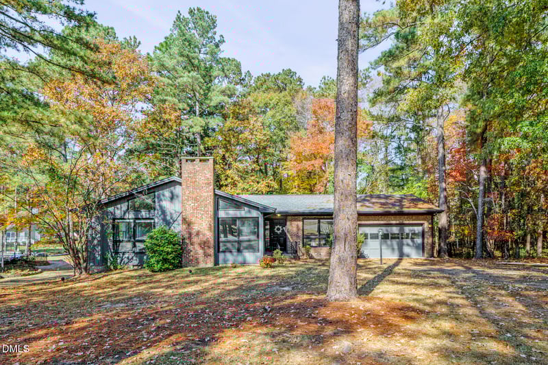 52 Casablanca Ct, Sanford, NC 27332