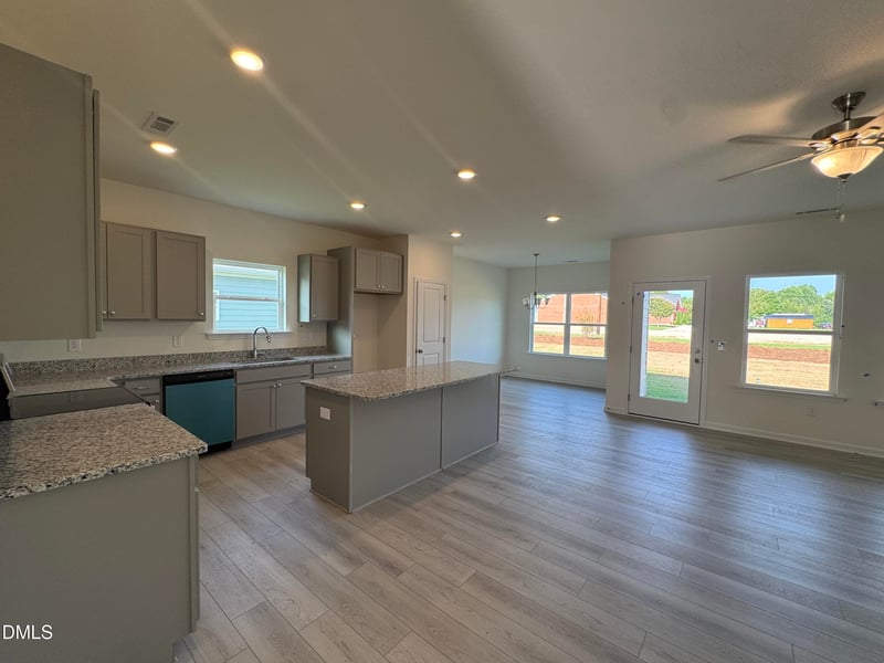 52 Chardonnay Dr, Lillington, NC 27546