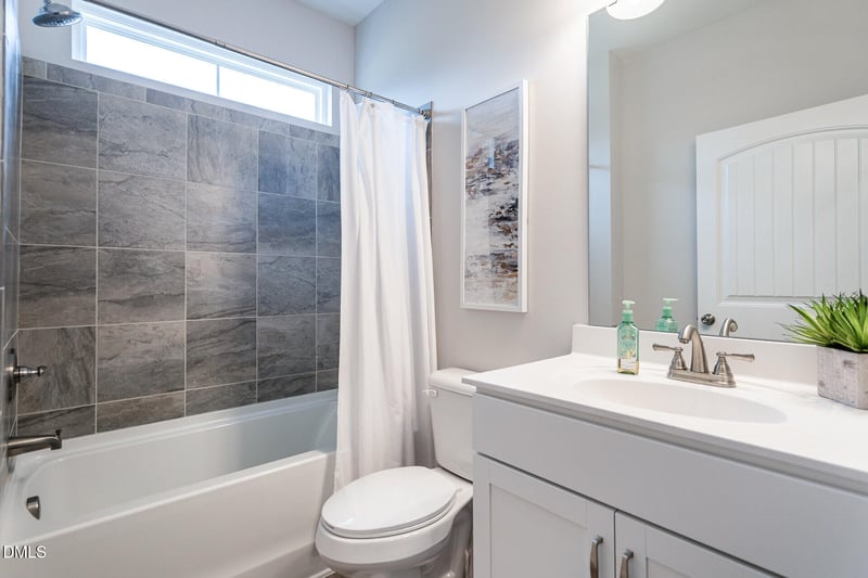 52 Cheshire Farm Dr, Smithfield, NC 27577