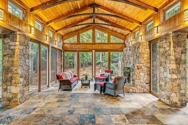 52 Dogwood Acres Dr, Chapel Hill, NC 27516