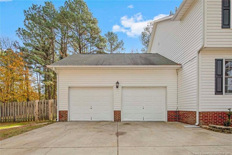 52 Edgedale Ln, Sanford, NC 27332