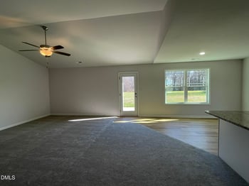 52 Faucette Dr, Selma, NC 27576