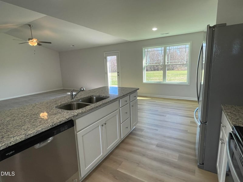 52 Faucette Dr, Selma, NC 27576