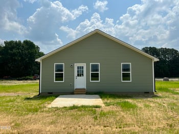 52 Grace Pond Ave, Benson, NC 27504