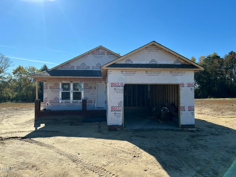 52 Grace Pond Ave, Benson, NC 27504