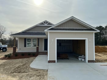 52 Grace Pond Ave, Benson, NC 27504