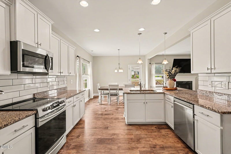 52 Heirloom Ct, Benson, NC 27504