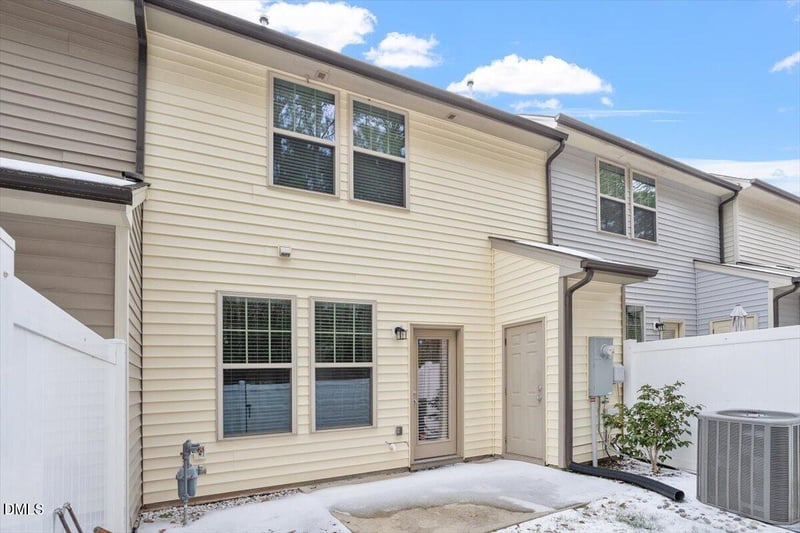 52 Holly Berry Ln, Durham, NC 27703
