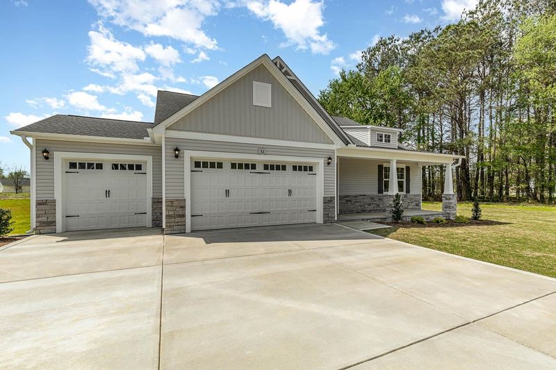 52 Jackson Pond Dr, Smithfield, NC 27577
