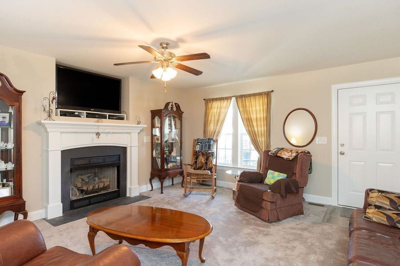 52 King Mackeral Ct, Willow Springs, NC 27592