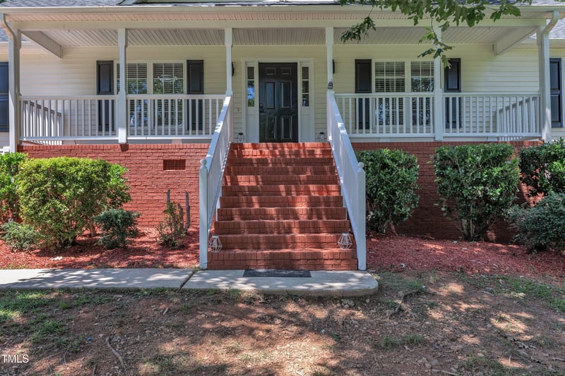 52 Malcolm Dr, Clayton, NC 27520