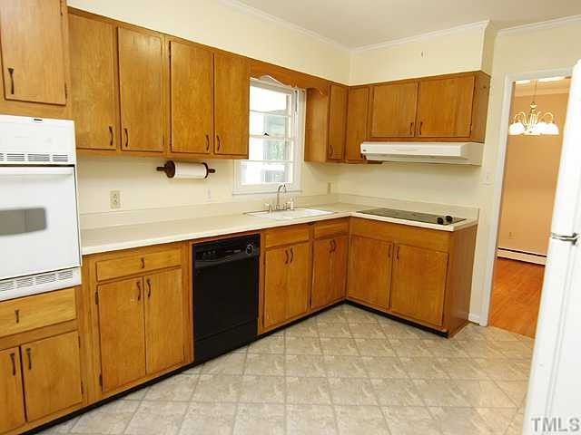 52 Norwood Rd, Chapel Hill, NC 27516