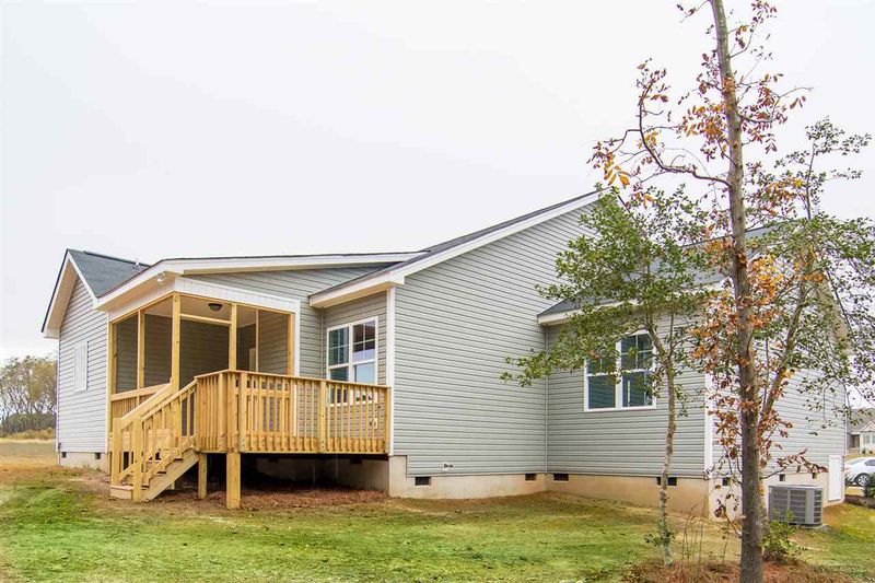 52 Stone Bank Cir, Selma, NC 27576
