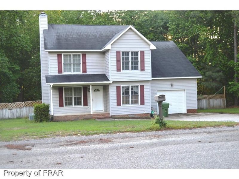 52 Stonecliff Ln, Sanford, NC 27332