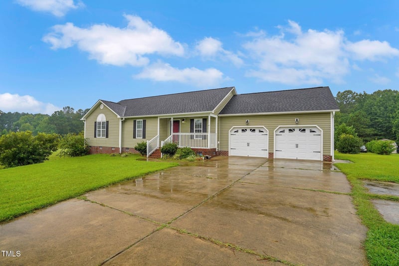 52 Stratus Ln, Clayton, NC 27520