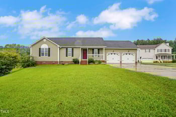 52 Stratus Ln, Clayton, NC 27520