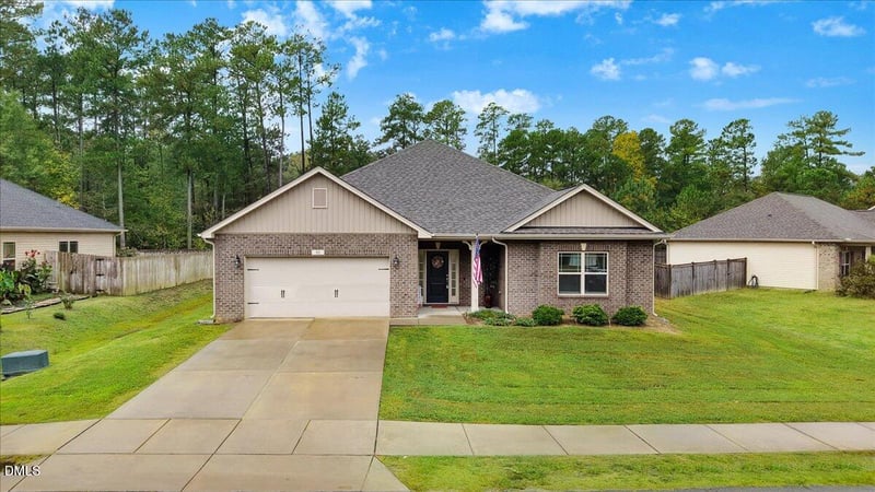 52 Woodwater Cir, Lillington, NC 27546