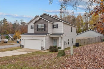 520 Abbottswood Dr, Fayetteville, NC 28301