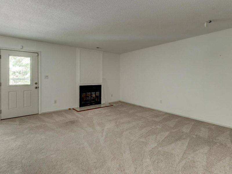 520 Applecross Dr, Cary, NC 27511