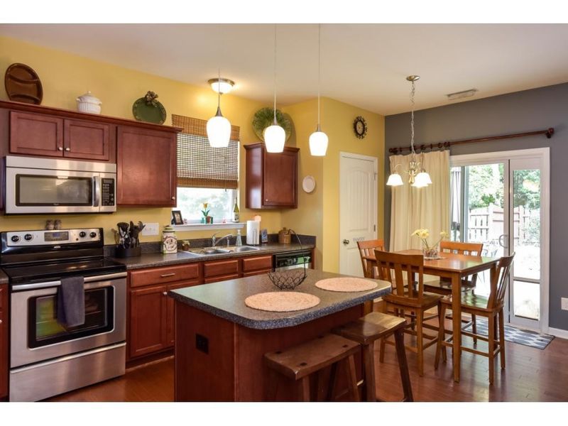 520 Birchrun Dr, Durham, NC 27712