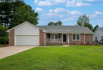 520 Blackbird Rd, Fayetteville, NC 28314