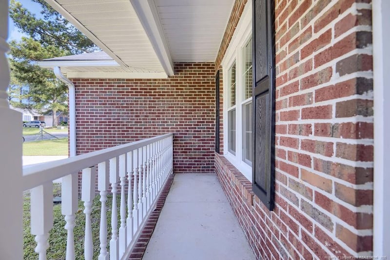 520 Blackbird Rd, Fayetteville, NC 28314