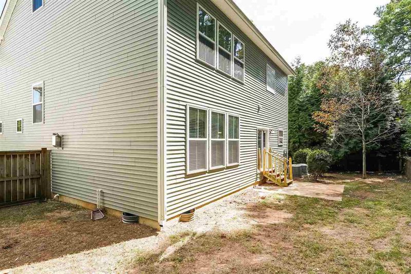 520 Bouree Cir, Raleigh, NC 27606