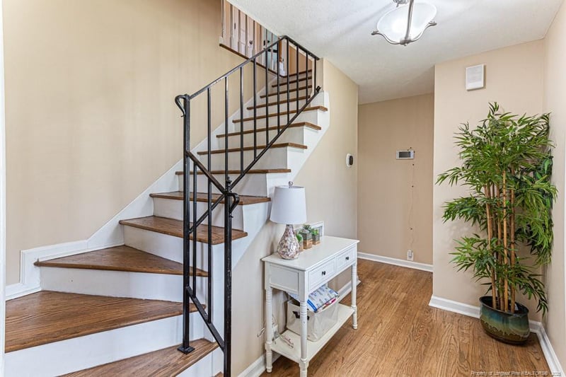 520 Carteret Pl, Fayetteville, NC 28311