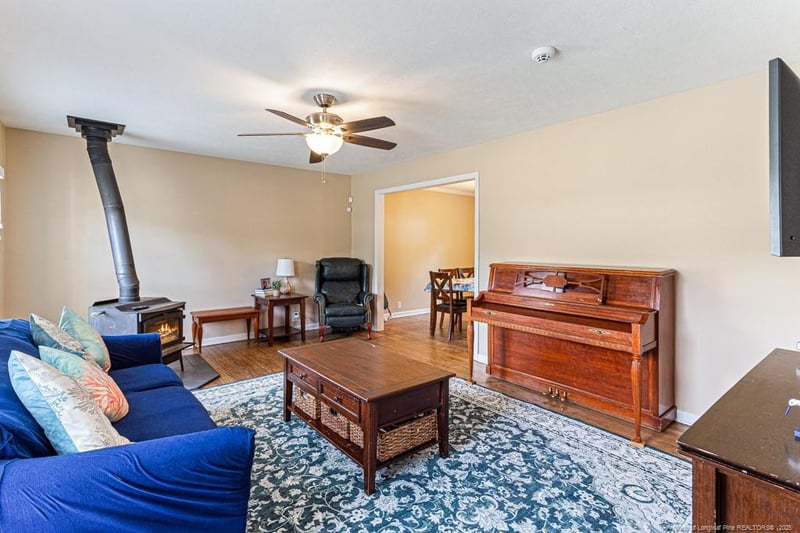 520 Carteret Pl, Fayetteville, NC 28311