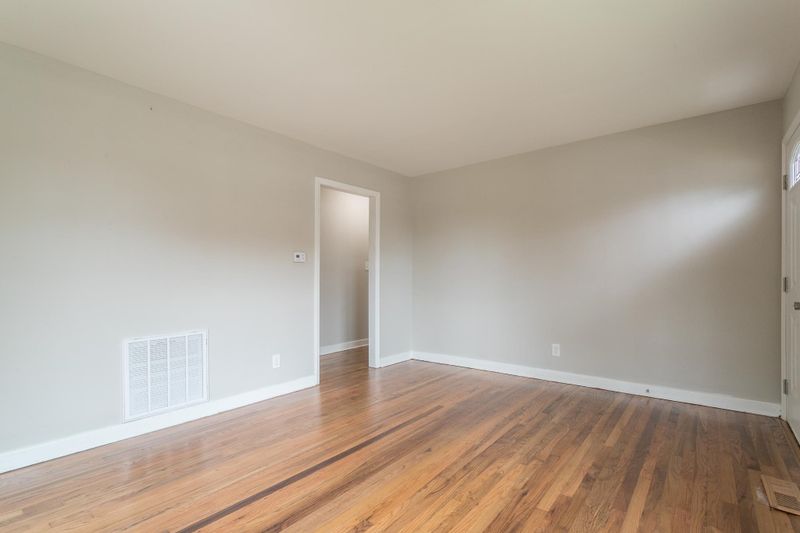 520 Cecil St, Durham, NC 27707