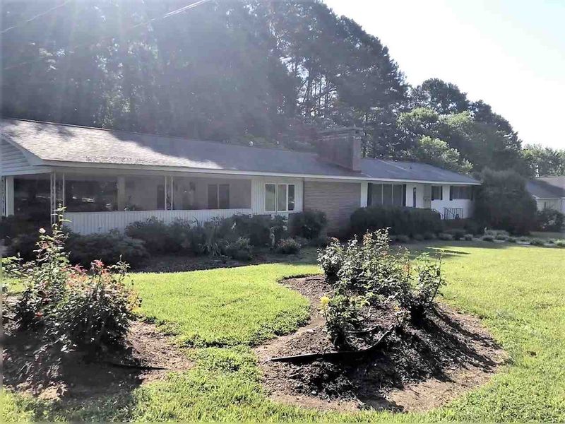 520 Chub Lake St, Roxboro, NC 27573