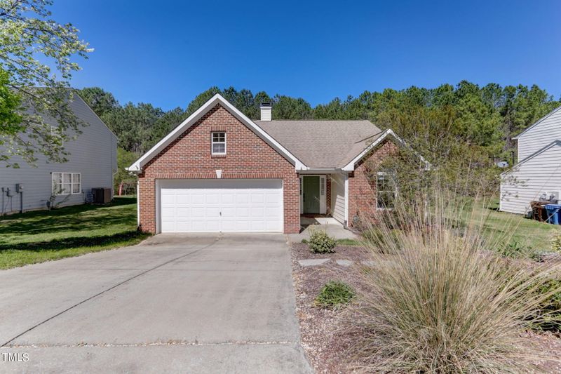 520 Crossview Ln, Durham, NC 27703