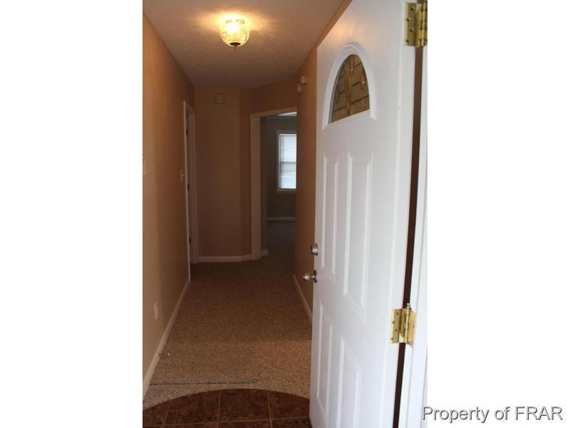 520 Deerpath Dr, Fayetteville, NC 28311